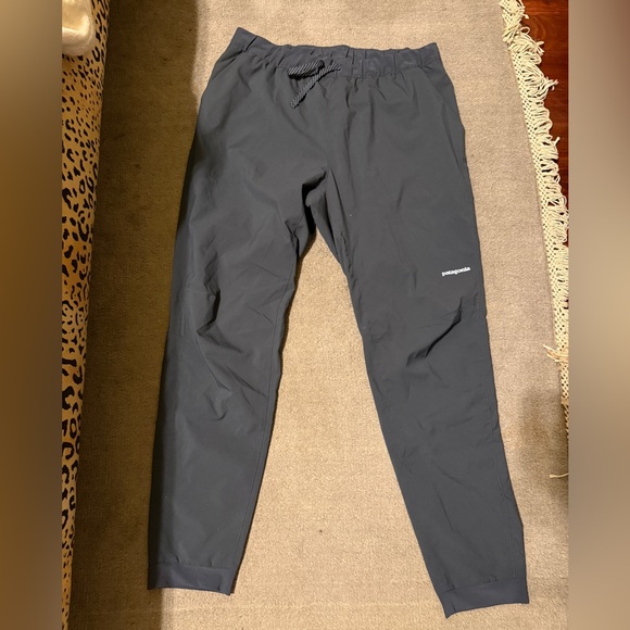 Patagonia Men’s Navy Performance Jogger PantsLargeAthletic Outdoor